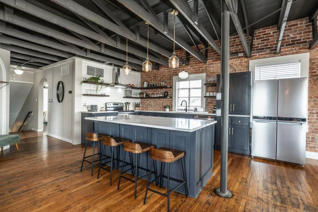 The Loft At 113 - Gateway To The North Texas Hill Country Apartment Muenster Bagian luar foto