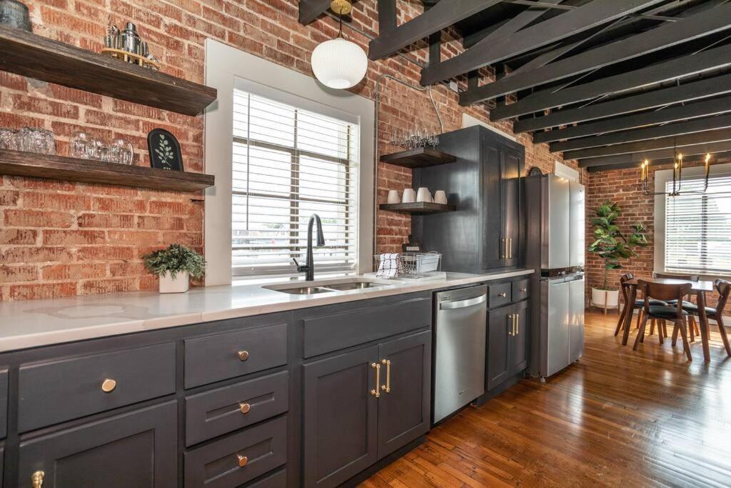 The Loft At 113 - Gateway To The North Texas Hill Country Apartment Muenster Bagian luar foto